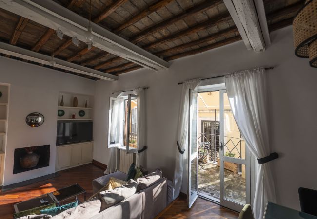 Apartment in Roma - Above Pantheon Roof Apartment in Roma - Above Pantheon Roof