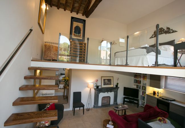 Apartment in Rome - Your Prestigious Penthouse at the Spanish Steps