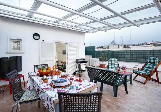 Apartment in Rome - Enjoy the Sunset on Your Vatican Terrace