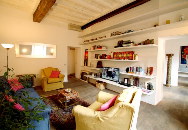 Apartment in Roma - The Trevi Fountain and Spanish Steps Experience Apartment in Roma - The Trevi Fountain and Spanish Steps Experience