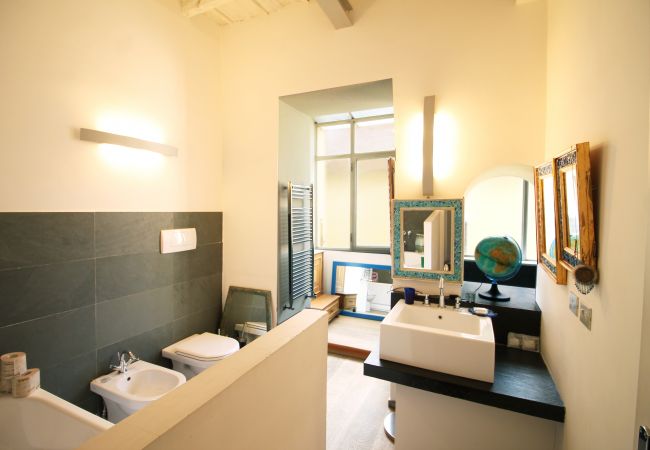 Apartment in Roma - The Trevi Fountain and Spanish Steps Experience Apartment in Roma - The Trevi Fountain and Spanish Steps Experience