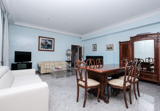 Apartment in Roma - Lush Garden Steps Away from Great Park Apartment in Roma - Lush Garden Steps Away from Great Park
