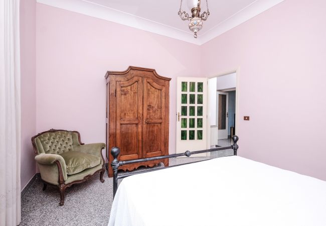 Apartment in Roma - Lush Garden Steps Away from Great Park Apartment in Roma - Lush Garden Steps Away from Great Park
