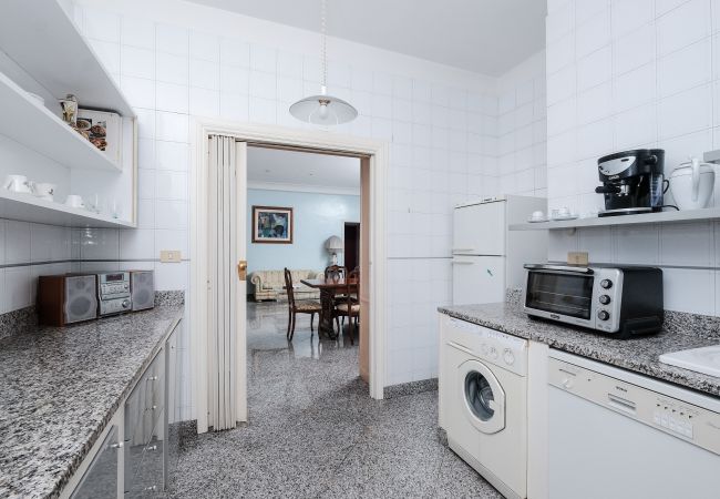 Apartment in Roma - Lush Garden Steps Away from Great Park Apartment in Roma - Lush Garden Steps Away from Great Park