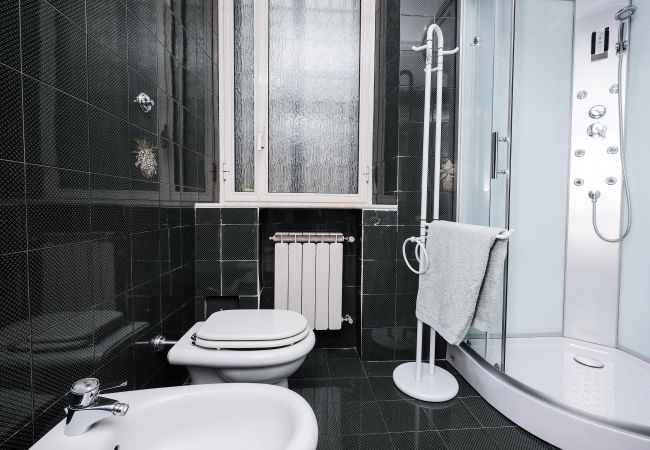 Apartment in Roma - Lush Garden Steps Away from Great Park Apartment in Roma - Lush Garden Steps Away from Great Park