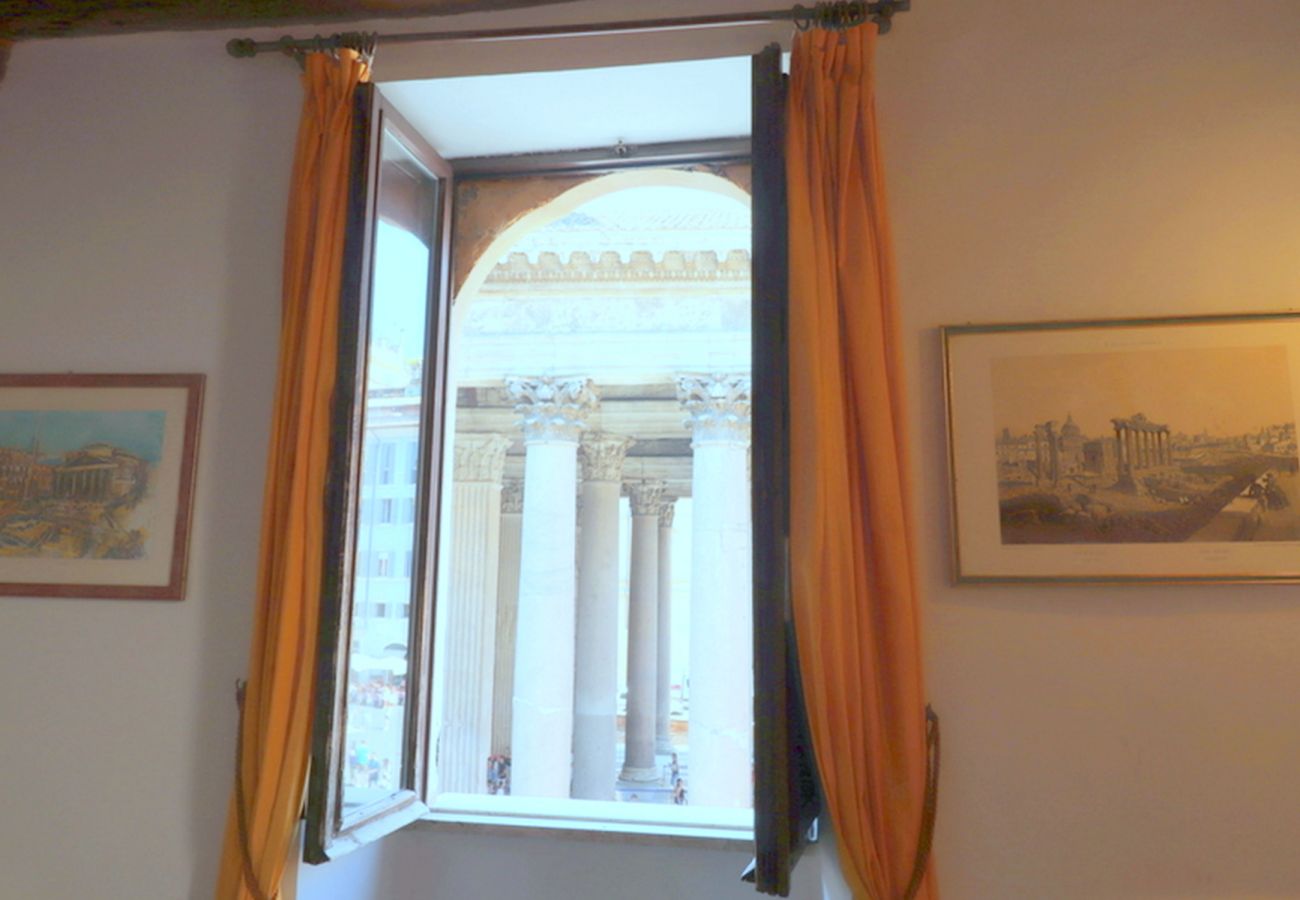 Apartment in Rome - Pantheon Stunning view & Comfort