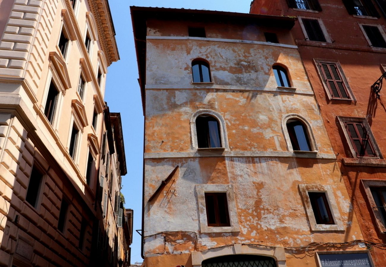 Apartment in Rome - Pantheon Stunning view & Comfort