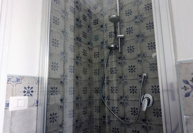 Rent by room in Roma - Trevi palazzo storico B&B La Suite Blu Rent by room in Roma - Trevi palazzo storico B&B La Suite Blu