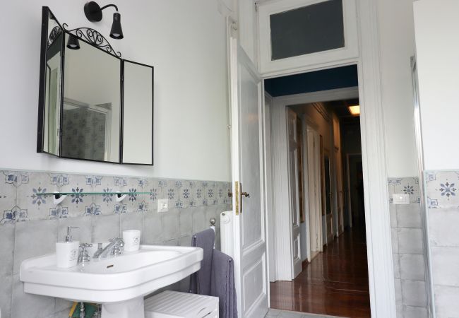 Rent by room in Roma - Trevi palazzo storico B&B La Suite Blu Rent by room in Roma - Trevi palazzo storico B&B La Suite Blu