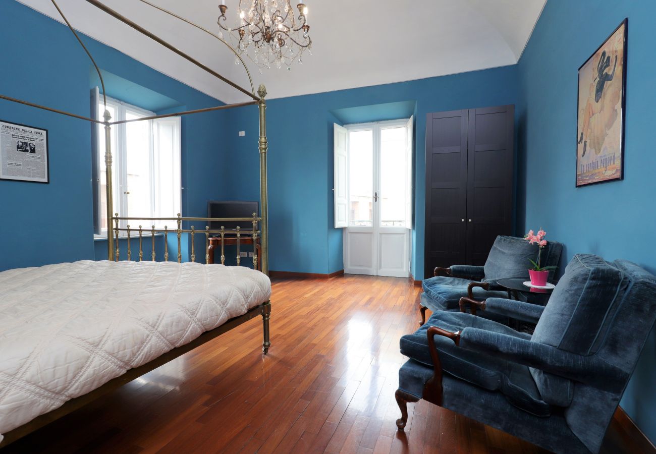 Rent by room in Rome - Trevi palazzo storico B&B La Suite Blu