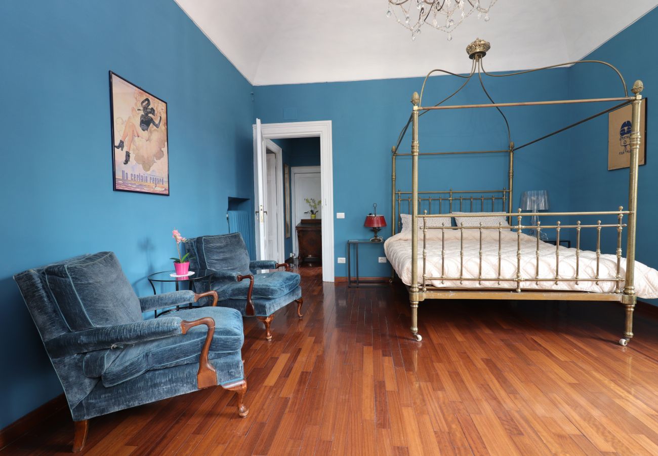 Rent by room in Rome - Trevi palazzo storico B&B La Suite Blu