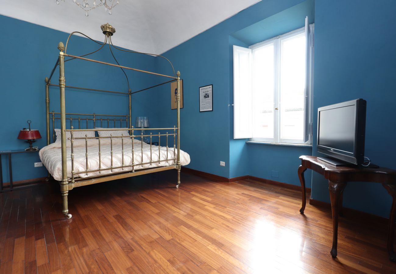 Rent by room in Rome - Trevi palazzo storico B&B La Suite Blu