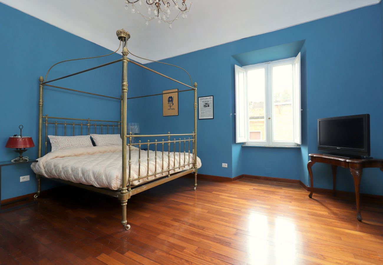 Rent by room in Rome - Trevi palazzo storico B&B La Suite Blu