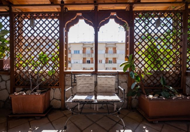 Studio in Roma - Amazing Penthouse with Terrace by Caracalla Studio in Roma - Amazing Penthouse with Terrace by Caracalla