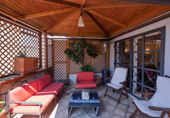 Studio in Roma - Amazing Penthouse with Terrace by Caracalla Studio in Roma - Amazing Penthouse with Terrace by Caracalla