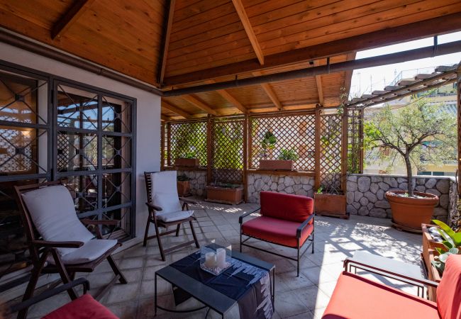 Studio in Roma - Amazing Penthouse with Terrace by Caracalla Studio in Roma - Amazing Penthouse with Terrace by Caracalla