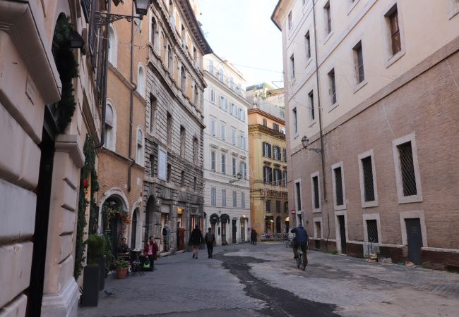 Apartment in Rome - Lovely Navona Apartment