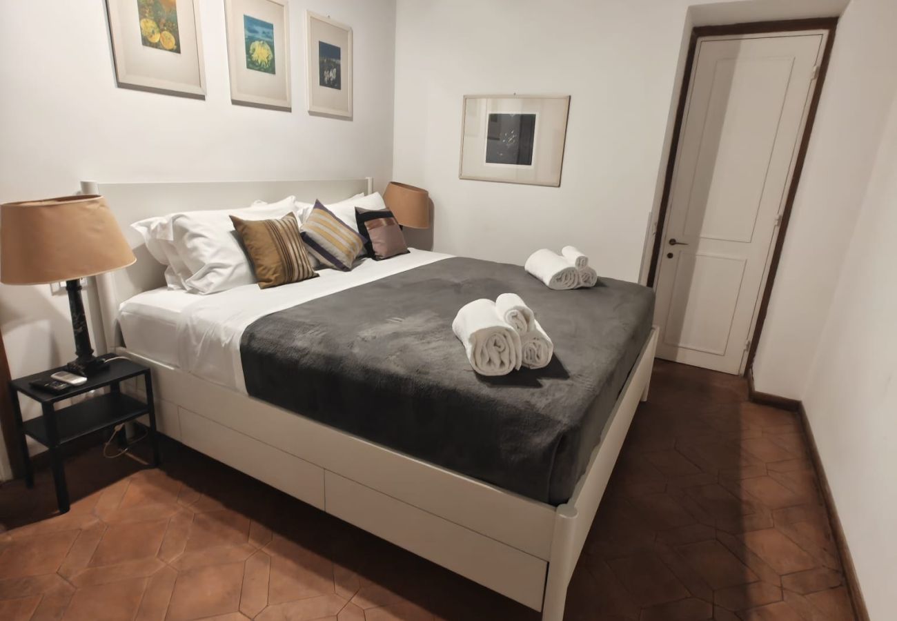 Apartment in Rome - Lovely Navona Apartment