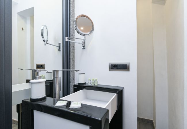 Studio in Roma - The Essential - Trastevere Design Studio Studio in Roma - The Essential - Trastevere Design Studio