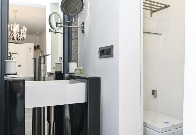 Studio in Roma - The Essential - Trastevere Design Studio Studio in Roma - The Essential - Trastevere Design Studio