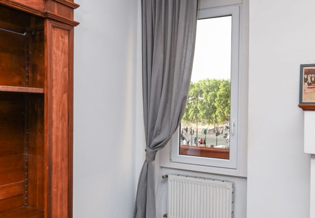 Studio in Roma - Gorgeous Trastevere Loft On The River Studio in Roma - Gorgeous Trastevere Loft On The River