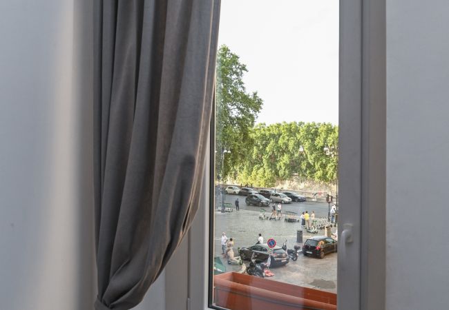 Studio in Roma - Gorgeous Trastevere Loft On The River Studio in Roma - Gorgeous Trastevere Loft On The River