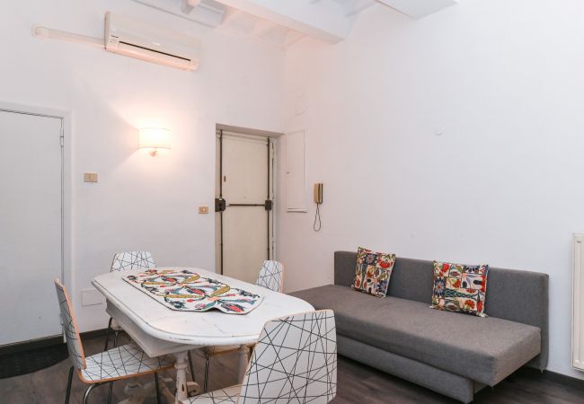 Studio in Roma - Gorgeous Trastevere Loft On The River Studio in Roma - Gorgeous Trastevere Loft On The River