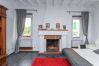 Studio in Roma - Gorgeous Trastevere Loft On The River Studio in Roma - Gorgeous Trastevere Loft On The River
