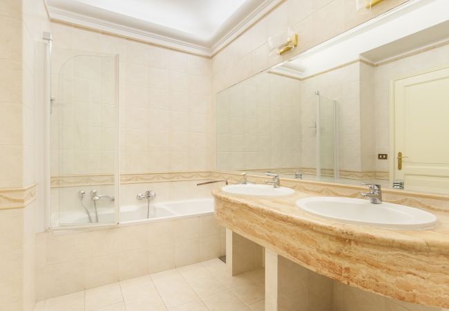 Apartment in Roma - EUR Luminous and Large Family Terrace Apartment Apartment in Roma - EUR Luminous and Large Family Terrace Apartment