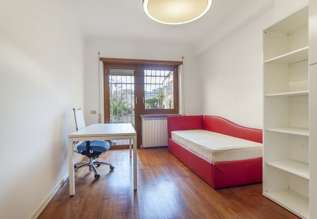 Apartment in Roma - EUR Luminous and Large Family Terrace Apartment Apartment in Roma - EUR Luminous and Large Family Terrace Apartment