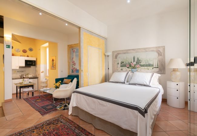 Apartment in Roma - Monti Romantic Sunshine Maisonette Apartment in Roma - Monti Romantic Sunshine Maisonette