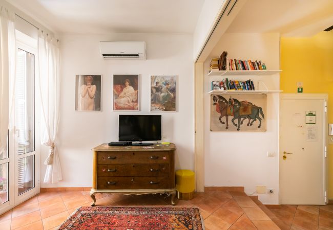 Apartment in Roma - Monti Romantic Sunshine Maisonette Apartment in Roma - Monti Romantic Sunshine Maisonette