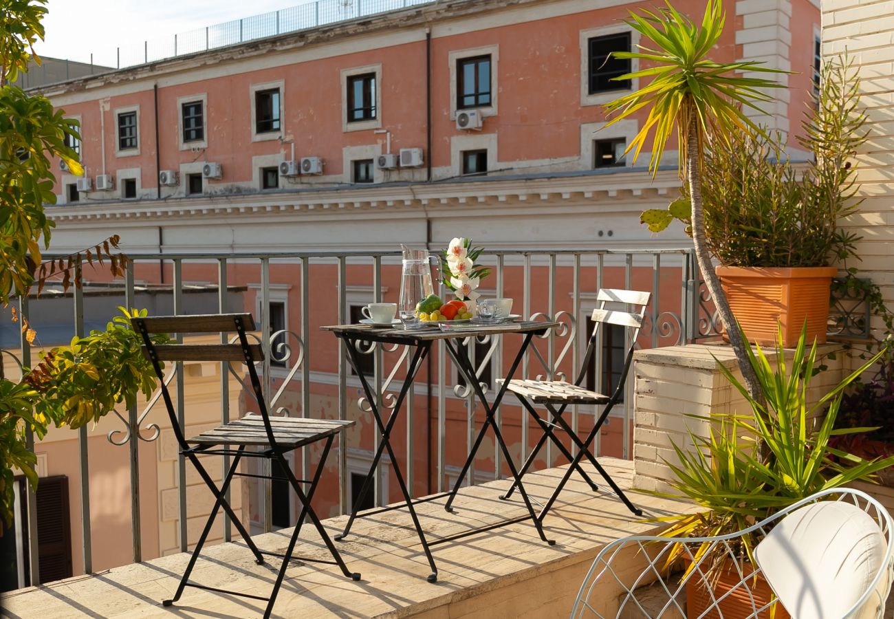 Apartment in Rome - Lovely Apartment with Terrace Rome City Center