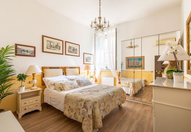 Apartment in Rome - Cozy & Chic Suite near Campo de’ Fiori