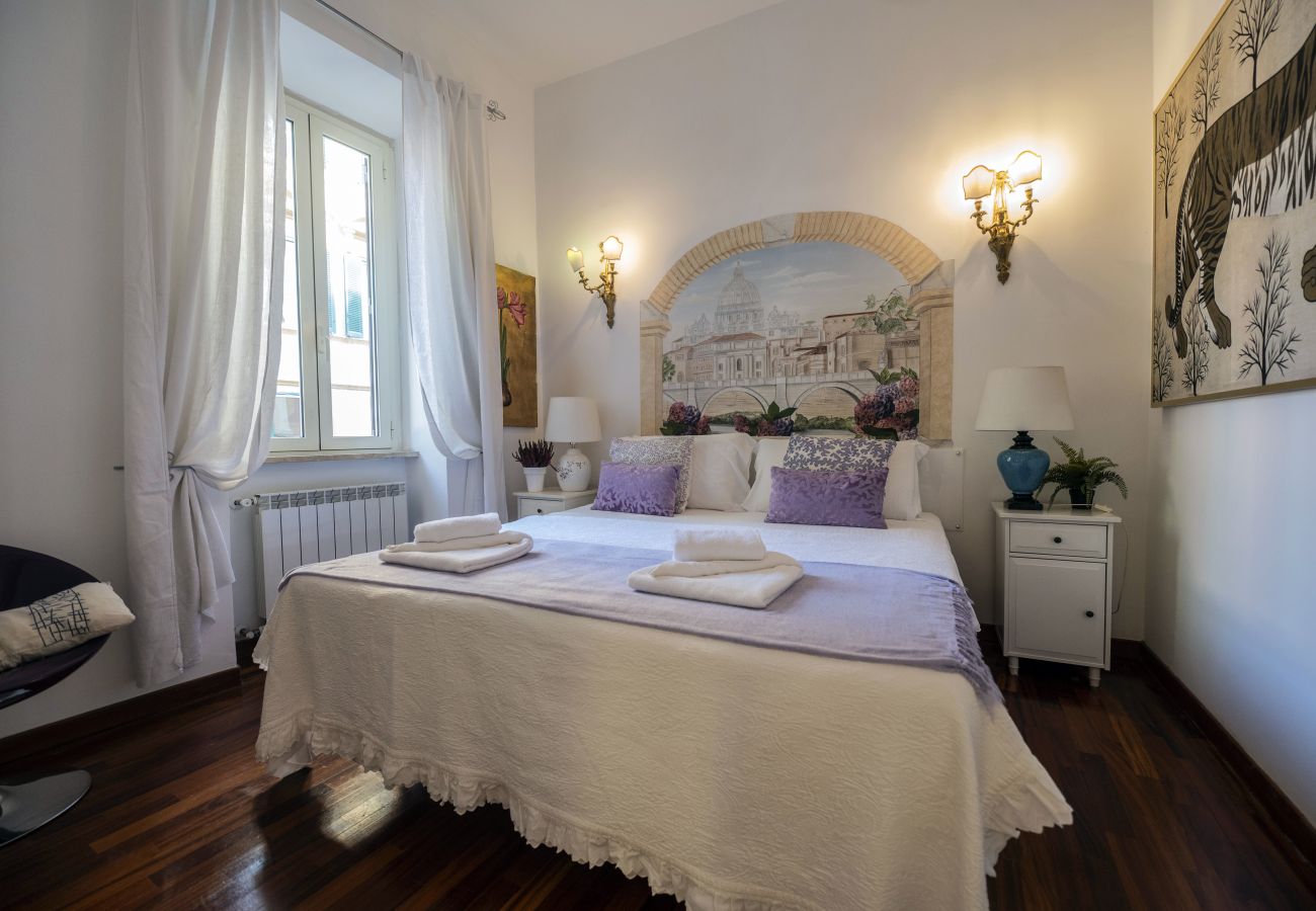 Apartment in Rome - Colosseum 2BR Elegance and Charm