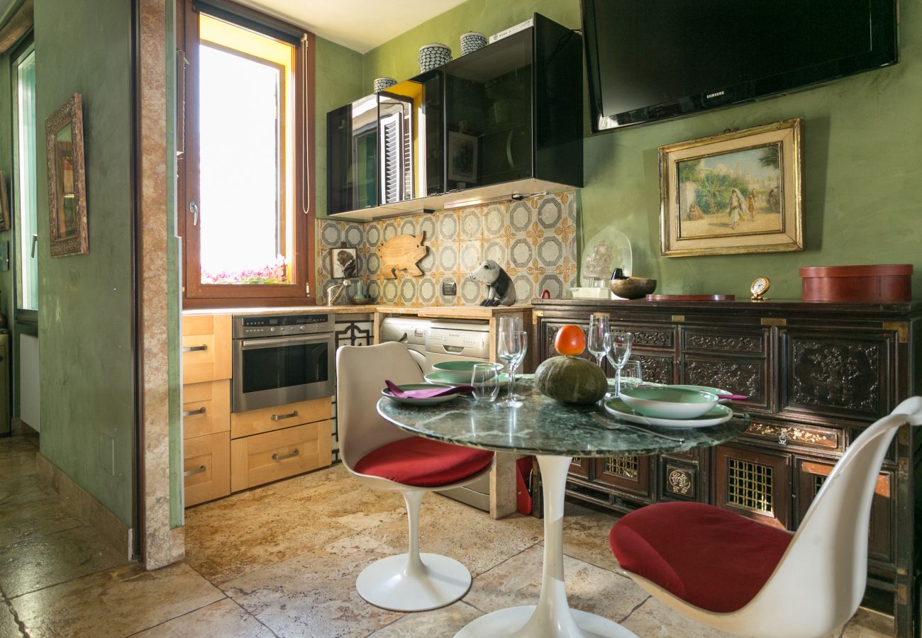 Apartment in Rome - The Trastevere Penthouse Experience