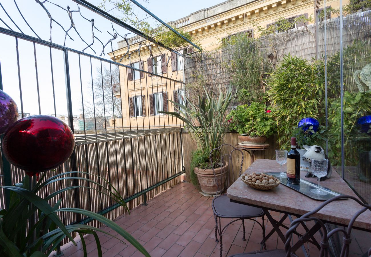 Apartment in Rome - The Trastevere Penthouse Experience