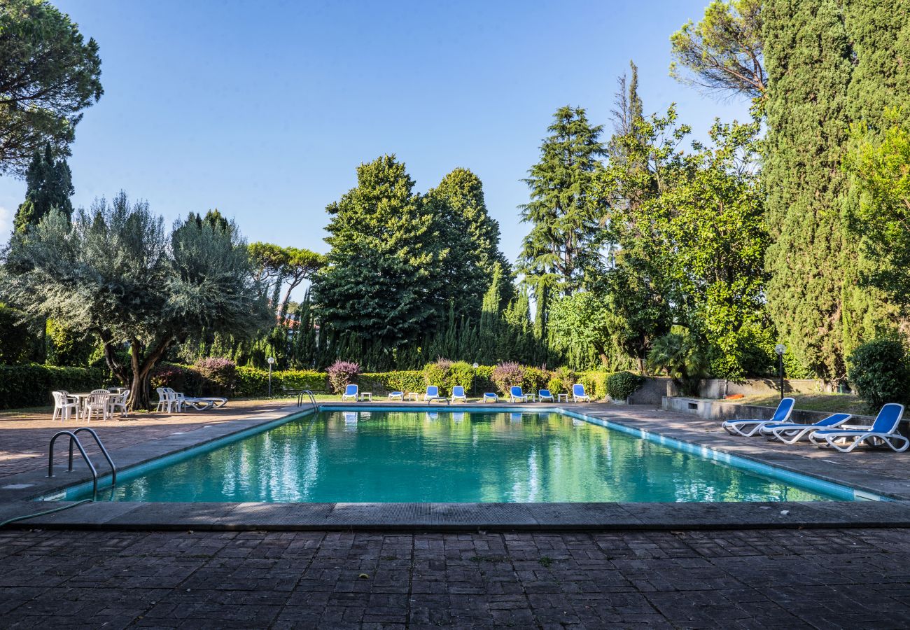 Apartment in Rome - Amazing House with Swimming Pool