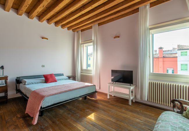 Apartment in Burano - Wondrous Palazzetto 1619 in Magical Burano Island Apartment in Burano - Wondrous Palazzetto 1619 in Magical Burano Island