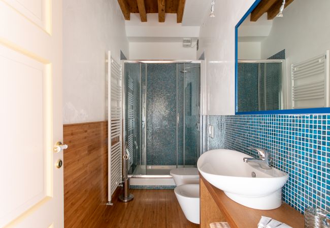 Apartment in Burano - Wondrous Palazzetto 1619 in Magical Burano Island Apartment in Burano - Wondrous Palazzetto 1619 in Magical Burano Island