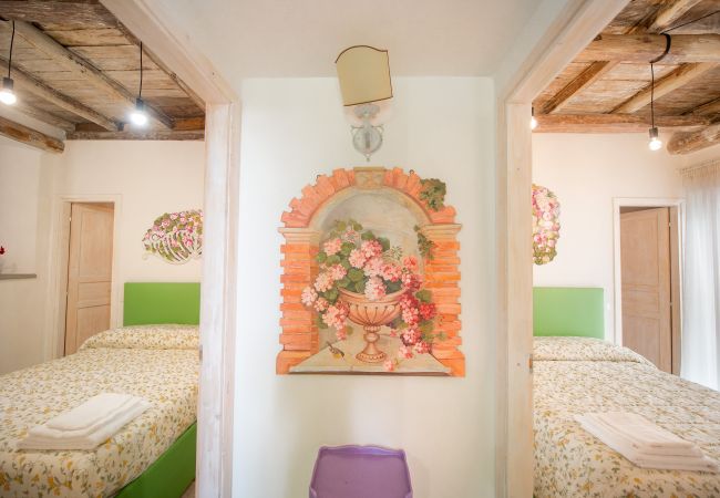 Villa in Rocca di Papa - Enchanting Family Country House near Rome Villa in Rocca di Papa - Enchanting Family Country House near Rome