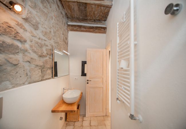Villa in Rocca di Papa - Enchanting Family Country House near Rome Villa in Rocca di Papa - Enchanting Family Country House near Rome