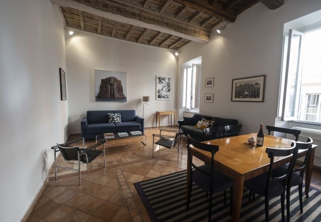 Apartment in Rome - Artsy and Elegant Apartment near Pantheon