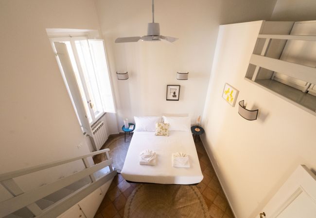Apartment in Roma - Artsy and Elegant Apartment near Pantheon Apartment in Roma - Artsy and Elegant Apartment near Pantheon