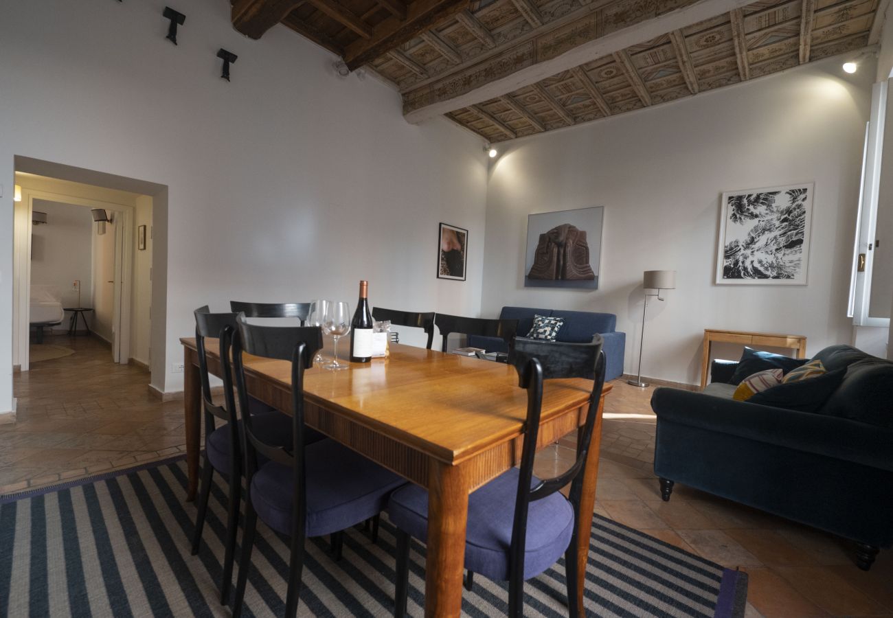 Apartment in Rome - Artsy and Elegant Apartment near Pantheon