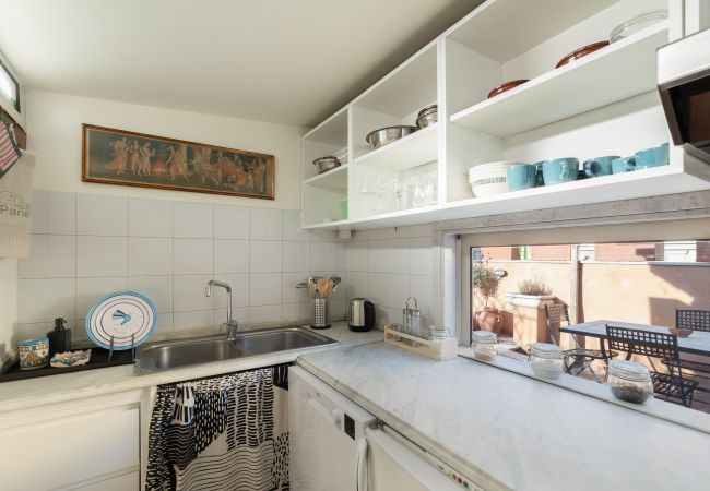 Apartment in Roma - Trastevere Romantic Terraced Apartment Apartment in Roma - Trastevere Romantic Terraced Apartment