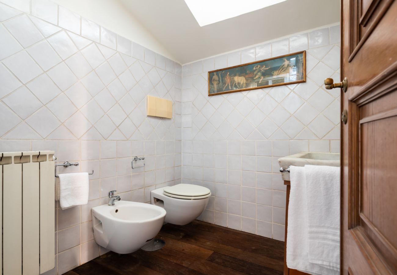 Apartment in Rome - Trastevere Romantic Terraced Apartment