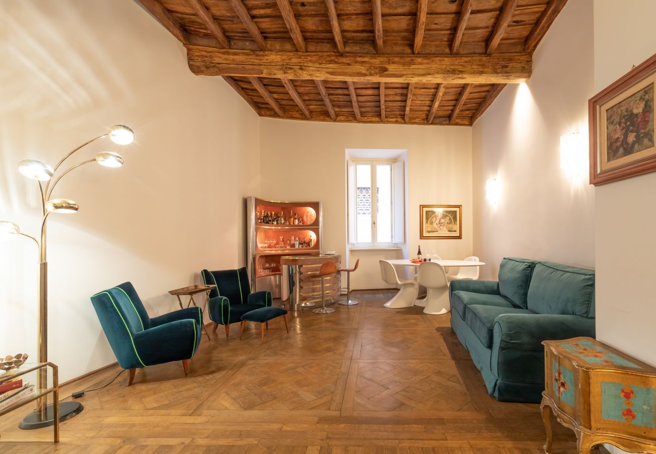 Apartment in Rome - Chic and Style in Historical Via Giulia