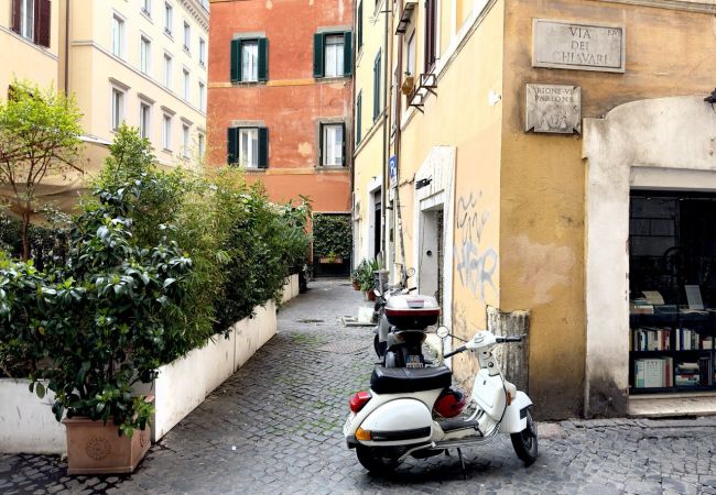 Apartment in Roma - Charm and Style by Campo de' Fiori Apartment in Roma - Charm and Style by Campo de' Fiori