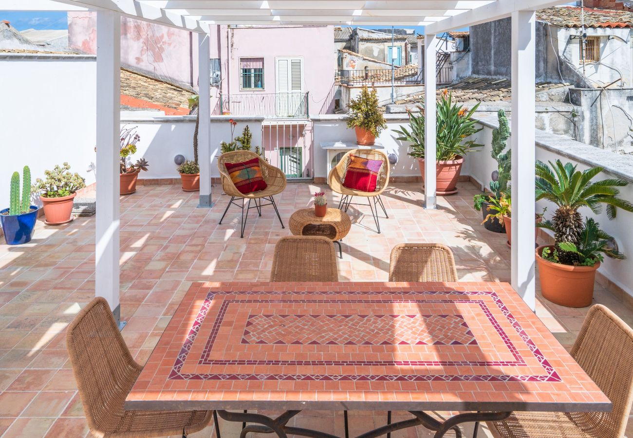 Apartment in Syracuse - Dione Terrace apartment